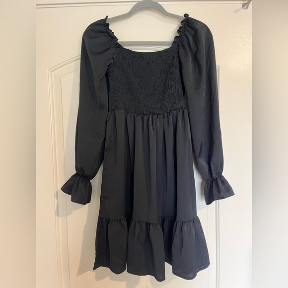 Black Amazon dress - Picture 1 of 3